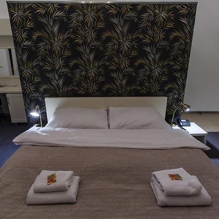 Hotel Villa Necas 질리나 외부 사진