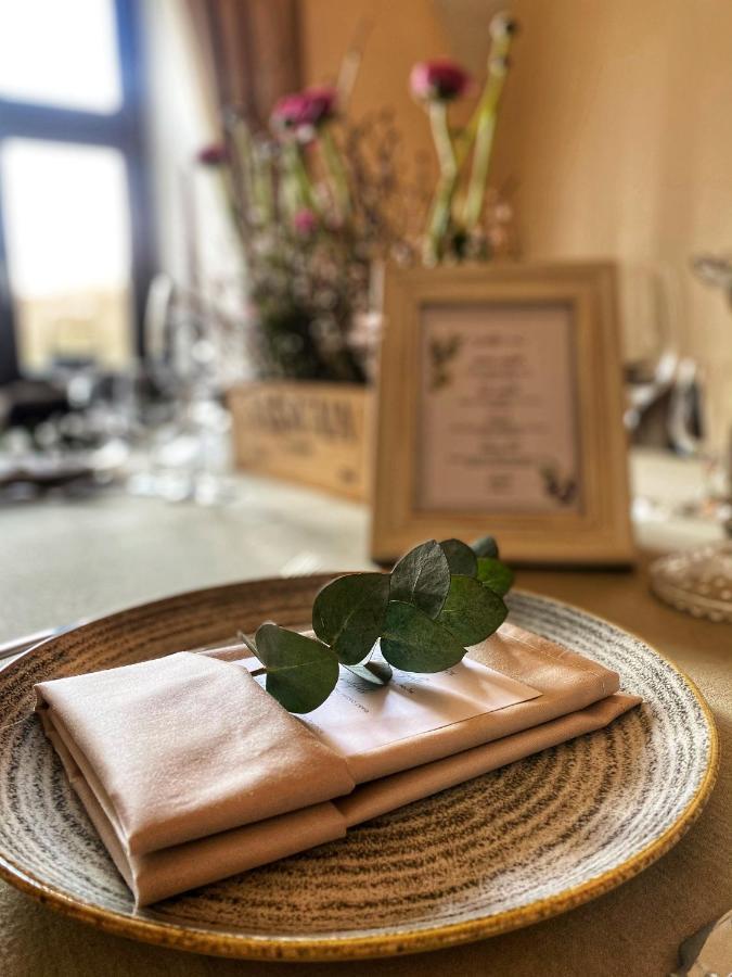 Hotel Villa Necas 질리나 외부 사진