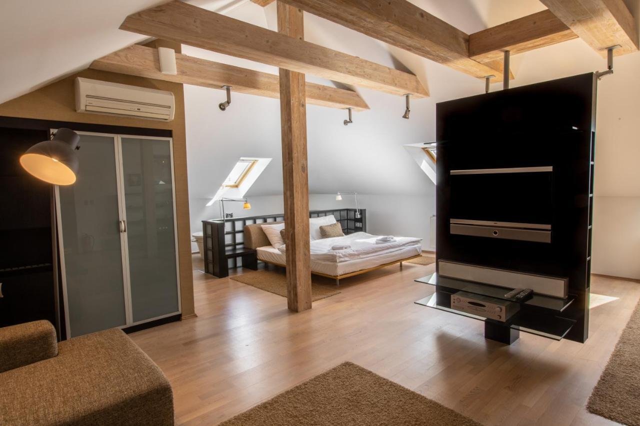 Hotel Villa Necas 질리나 외부 사진