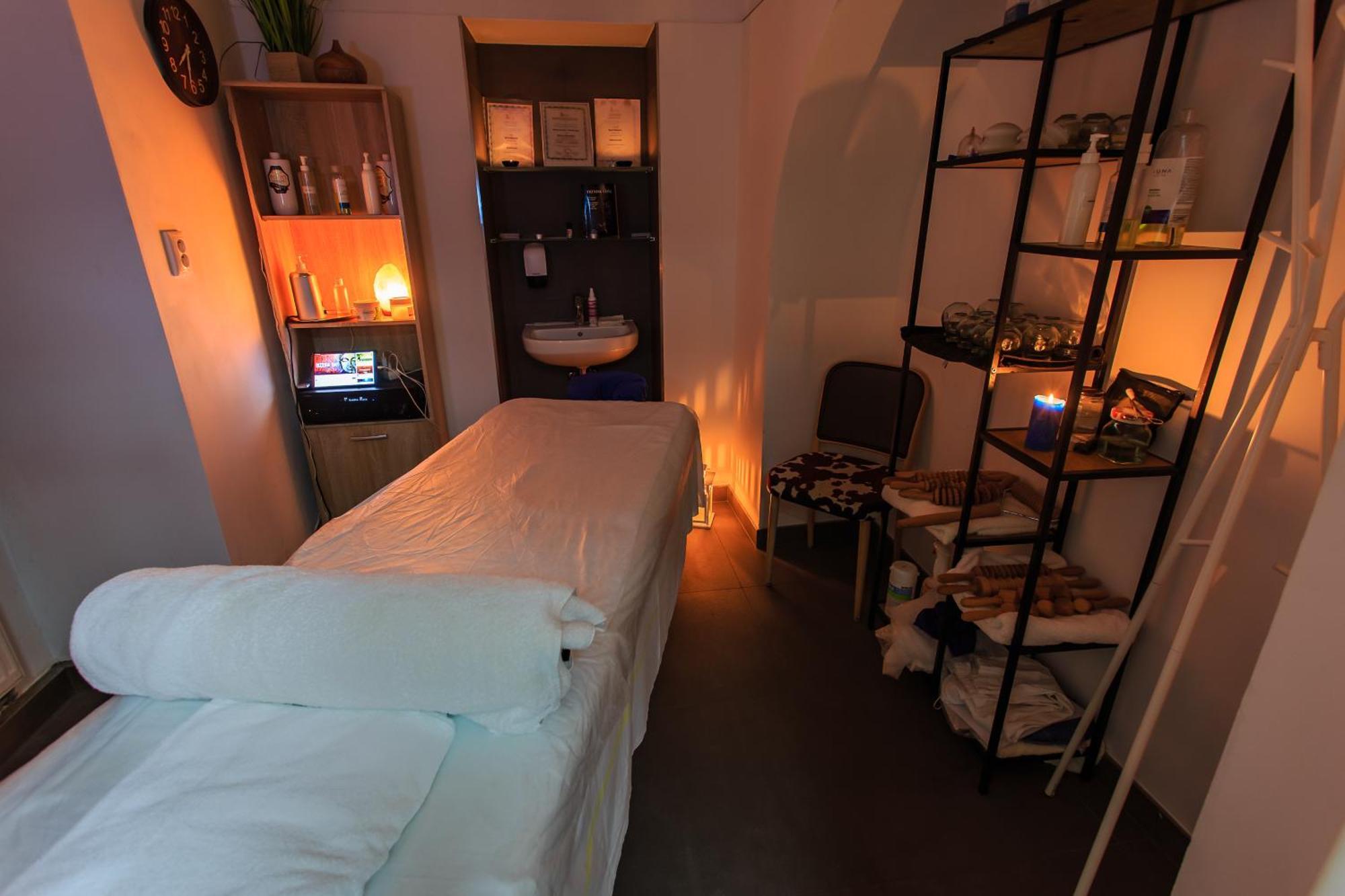 Hotel Villa Necas 질리나 외부 사진