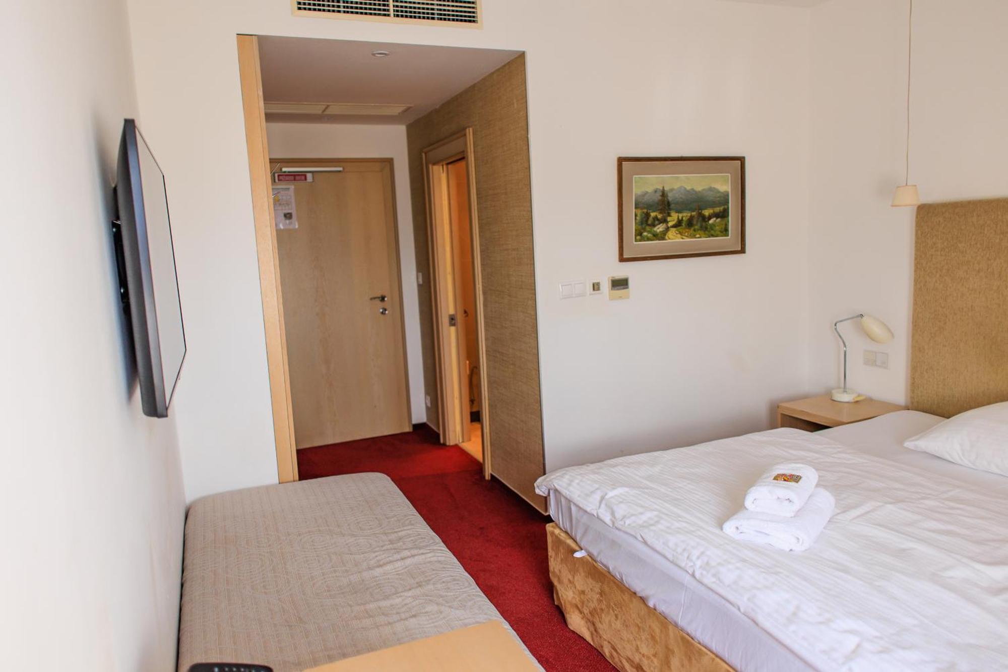 Hotel Villa Necas 질리나 외부 사진
