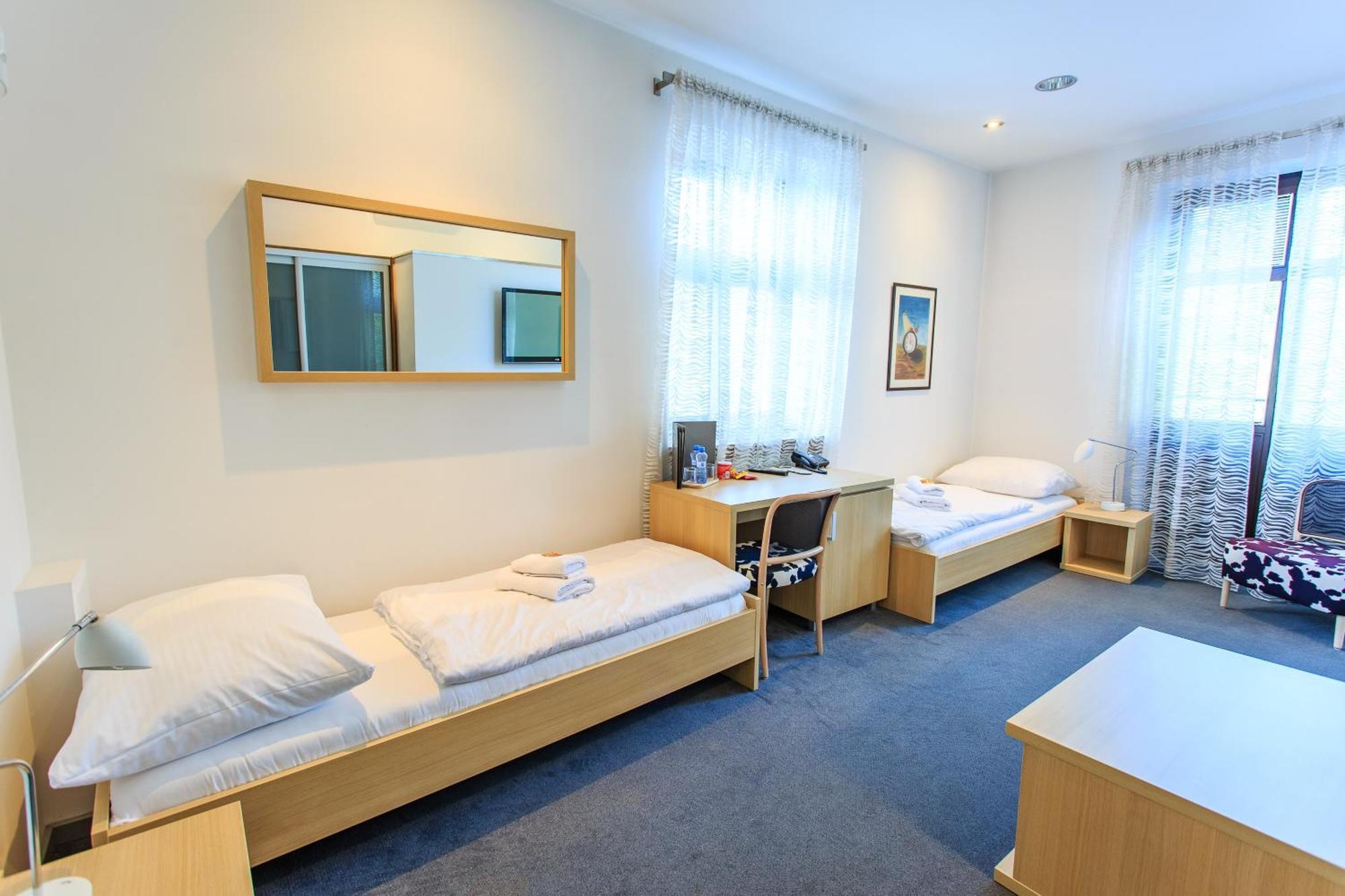 Hotel Villa Necas 질리나 외부 사진